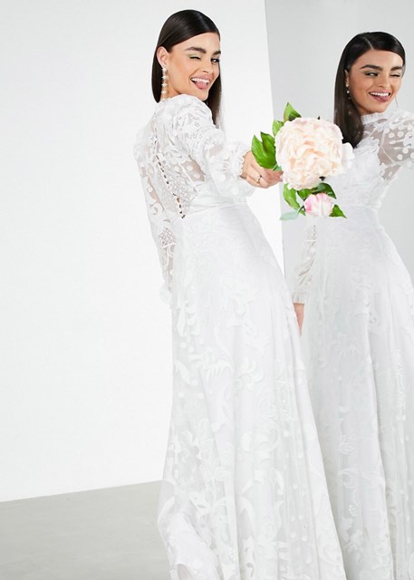 Šmrncovné svadobné šaty Adele